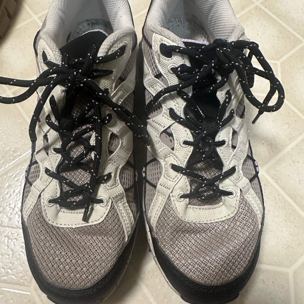 Fila Lavender and Cream Athletic Shoes
